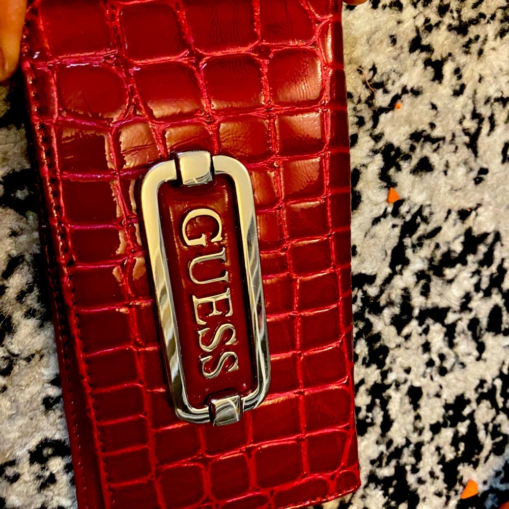 Guess wallet